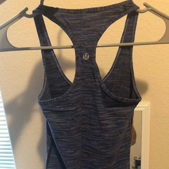 Lululemon tank - Picture 2 of 3